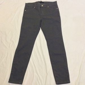 Mid- Rise Grey Colored Women’s Jeans by Forever 21